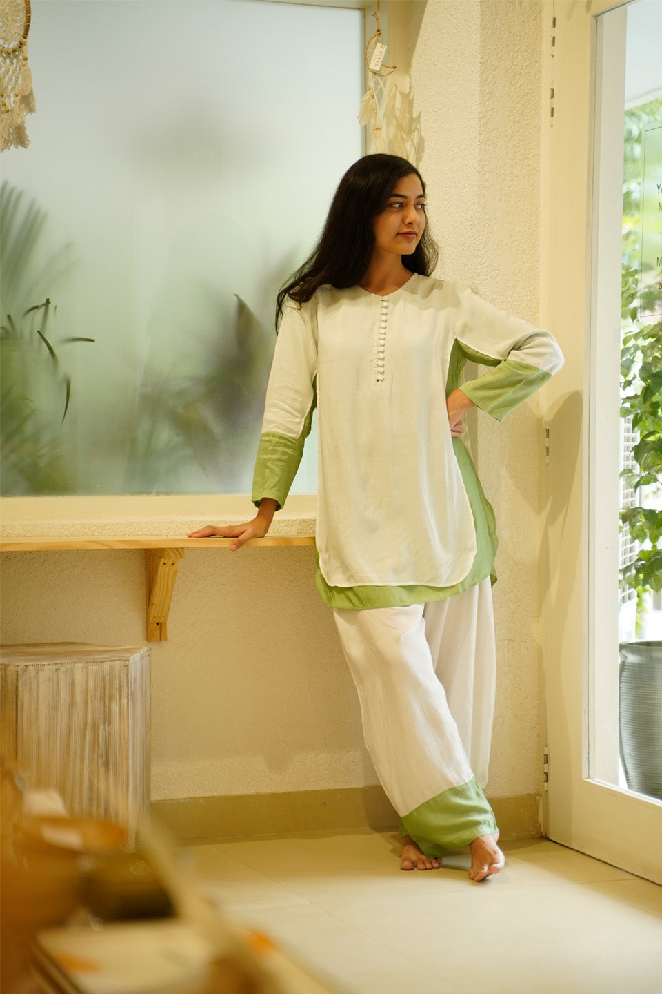 Ivory and Green Muslin Kurta Set by Kapraaha - view 6