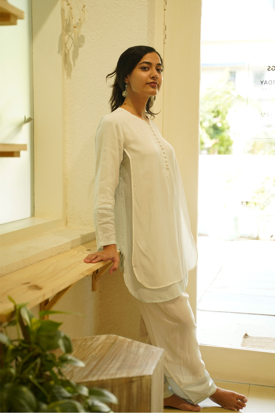 Ivory and Sky Blue Muslin Kurta Set by Kapraaha - view 4